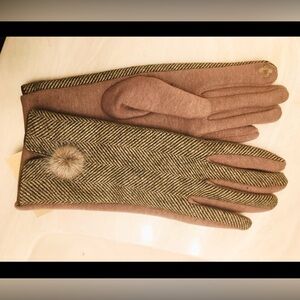 Heritage tradition REAL mink gloves with mink ball NWT not doing 50% off.